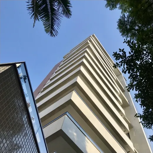 OWN — detalhe de fachada, Porto Alegre